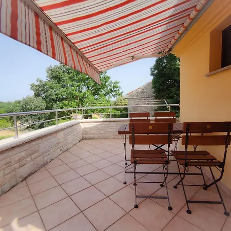 Morena アパート *